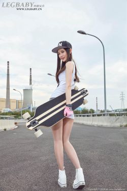 周于希美女露出撒尿部位